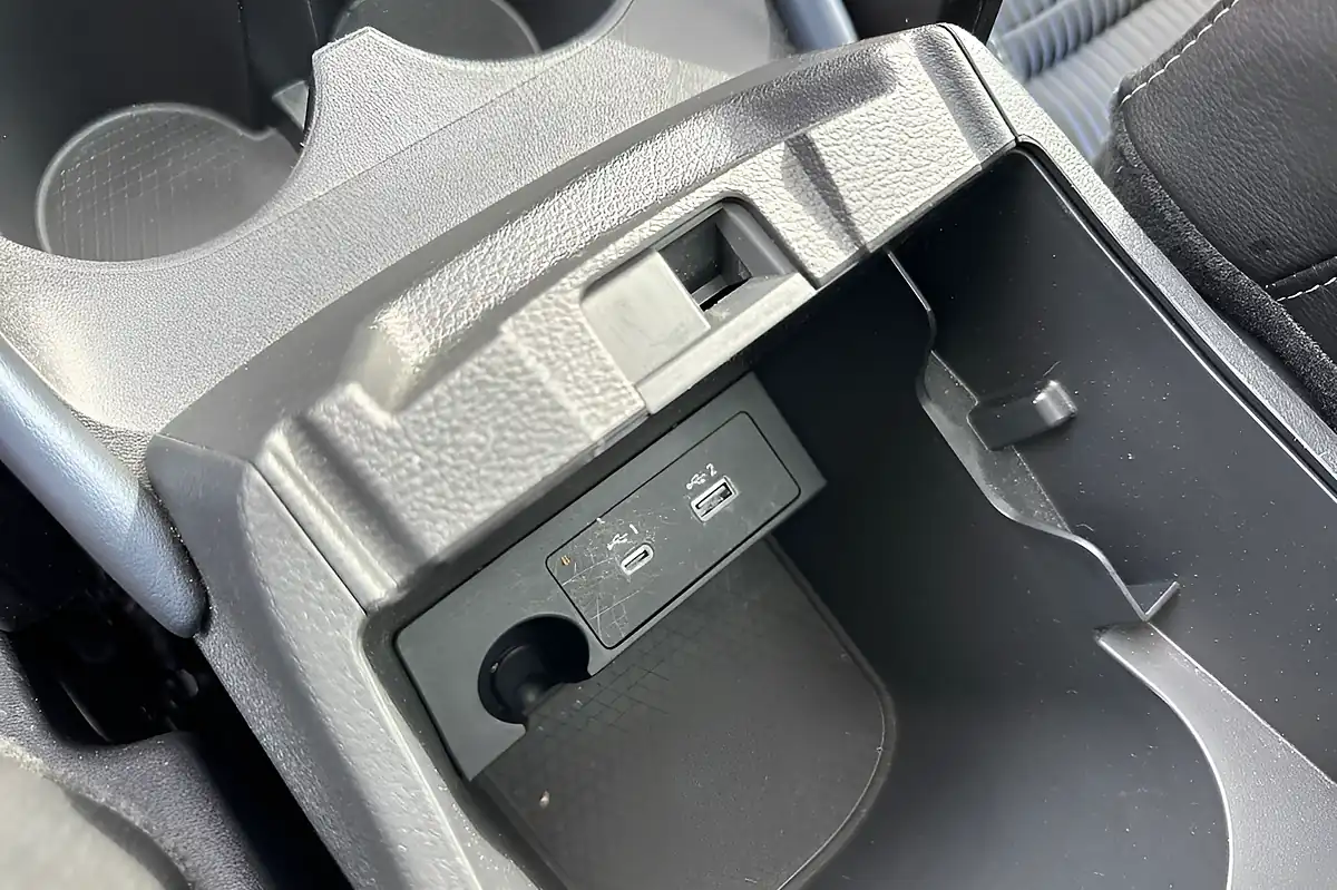 Used 2023 Nissan Qashqai Tekna Ceramic Grey - Interior and Exterior details 14