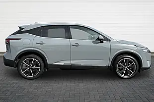 Used 2023 Nissan Qashqai Tekna Ceramic Grey - Interior and Exterior details 2