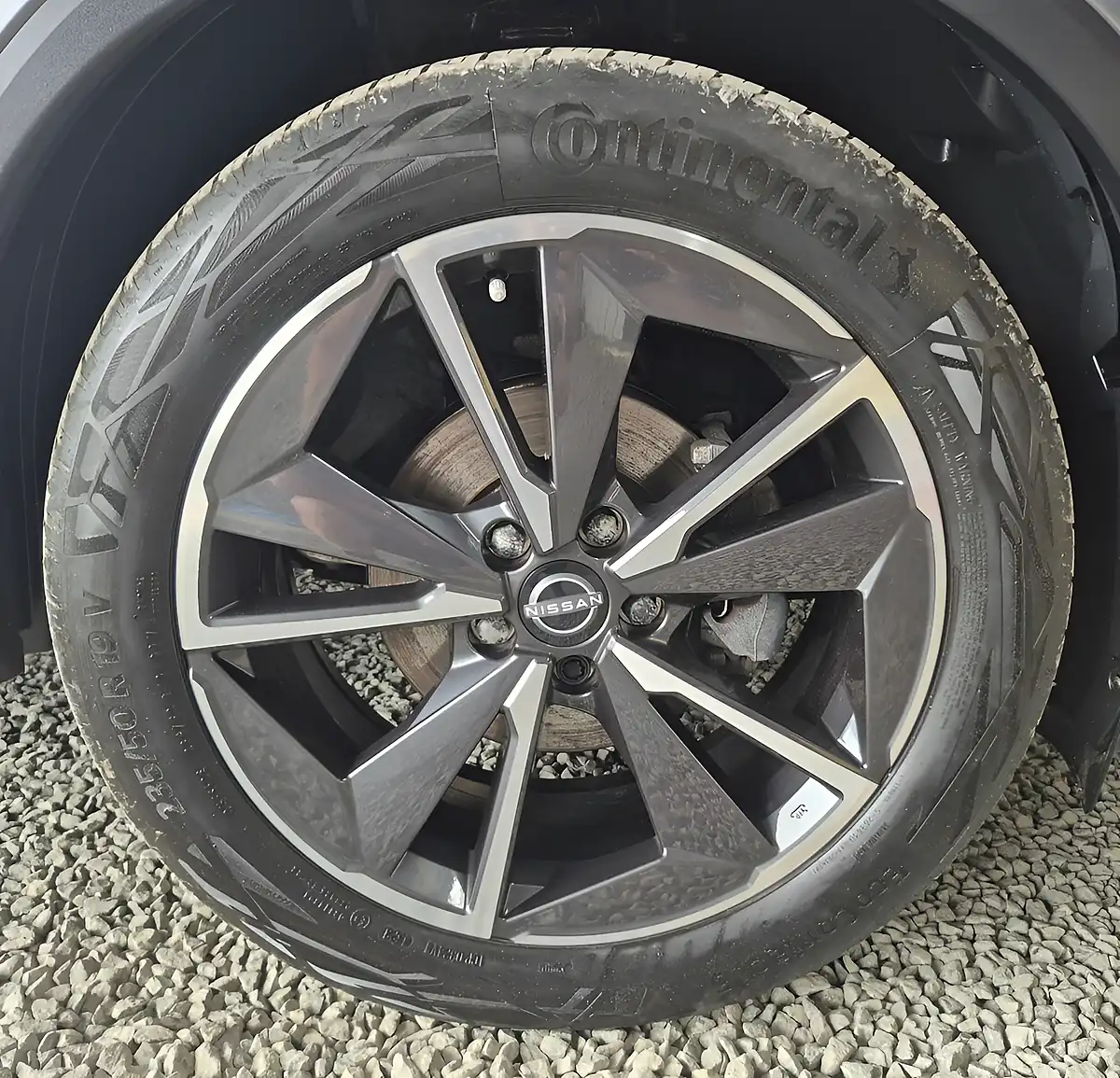Used 2023 Nissan Qashqai Tekna Grey - Interior and Exterior details 19