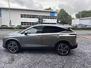 Used 2023 Nissan Qashqai Tekna Grey - Interior and Exterior details 6