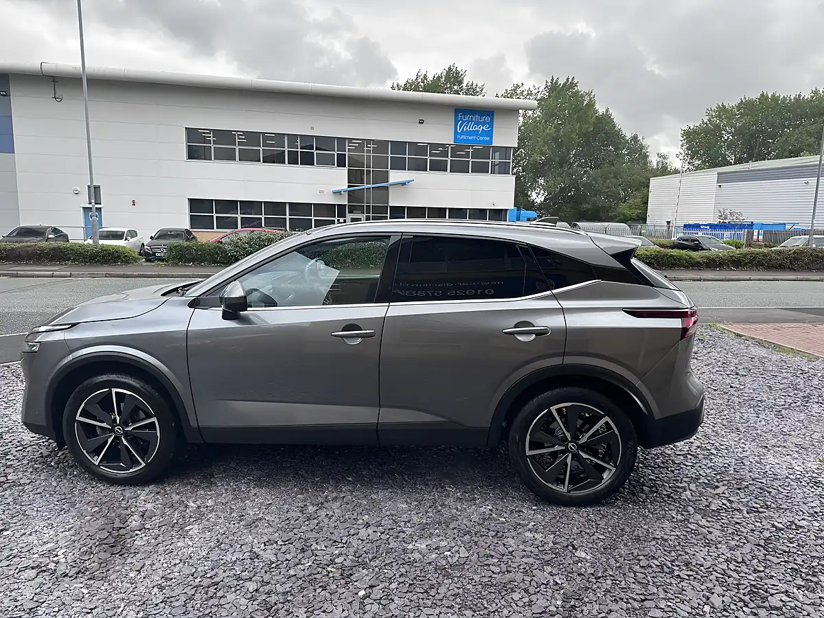 Used 2023 Nissan Qashqai Tekna Grey - Interior and Exterior details 6
