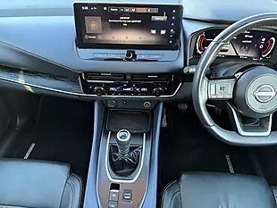 Used 2023 Nissan Qashqai Tekna+ Silver Metallic - Interior and Exterior details 11