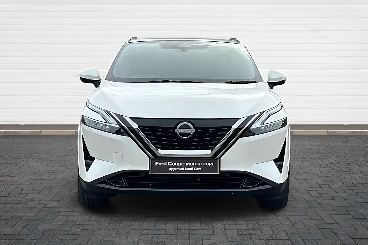 Used 2023 Nissan Qashqai Tekna Storm White - Interior and Exterior details 8