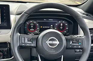 Used 2023 Nissan Qashqai Tekna Storm White - Interior and Exterior details 13