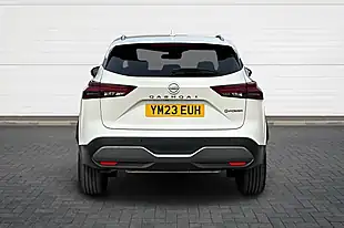 Used 2023 Nissan Qashqai Tekna Storm White - Interior and Exterior details 4