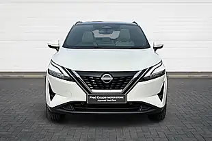 Used 2023 Nissan Qashqai Tekna Storm White - Interior and Exterior details 8