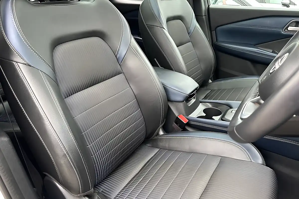 Used 2023 Nissan Qashqai Tekna Storm White/ Pearl Black - Interior and Exterior details 18