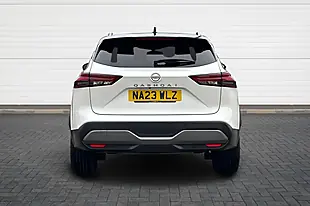 Used 2023 Nissan Qashqai Tekna Storm White/ Pearl Black - Interior and Exterior details 4