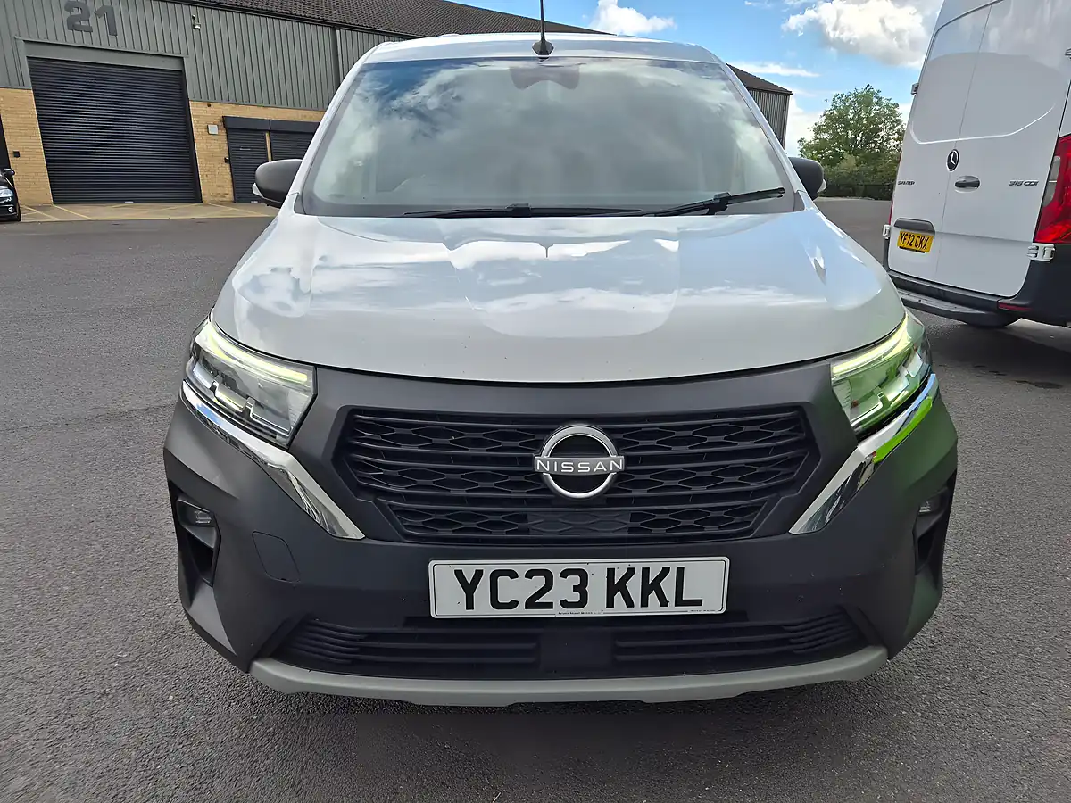 Used 2023 Nissan Townstar Acenta L1 White - Interior and Exterior details 20
