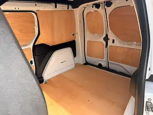 Used 2023 Nissan Townstar Acenta White - Interior and Exterior details 12