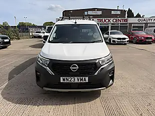 Used 2023 Nissan Townstar Acenta White - Interior and Exterior details 14
