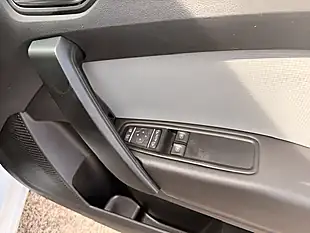 Used 2023 Nissan Townstar Acenta White - Interior and Exterior details 20