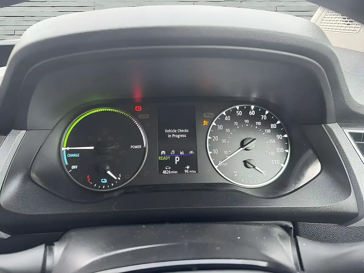Used 2023 Nissan Townstar Acenta White - Interior and Exterior details 14