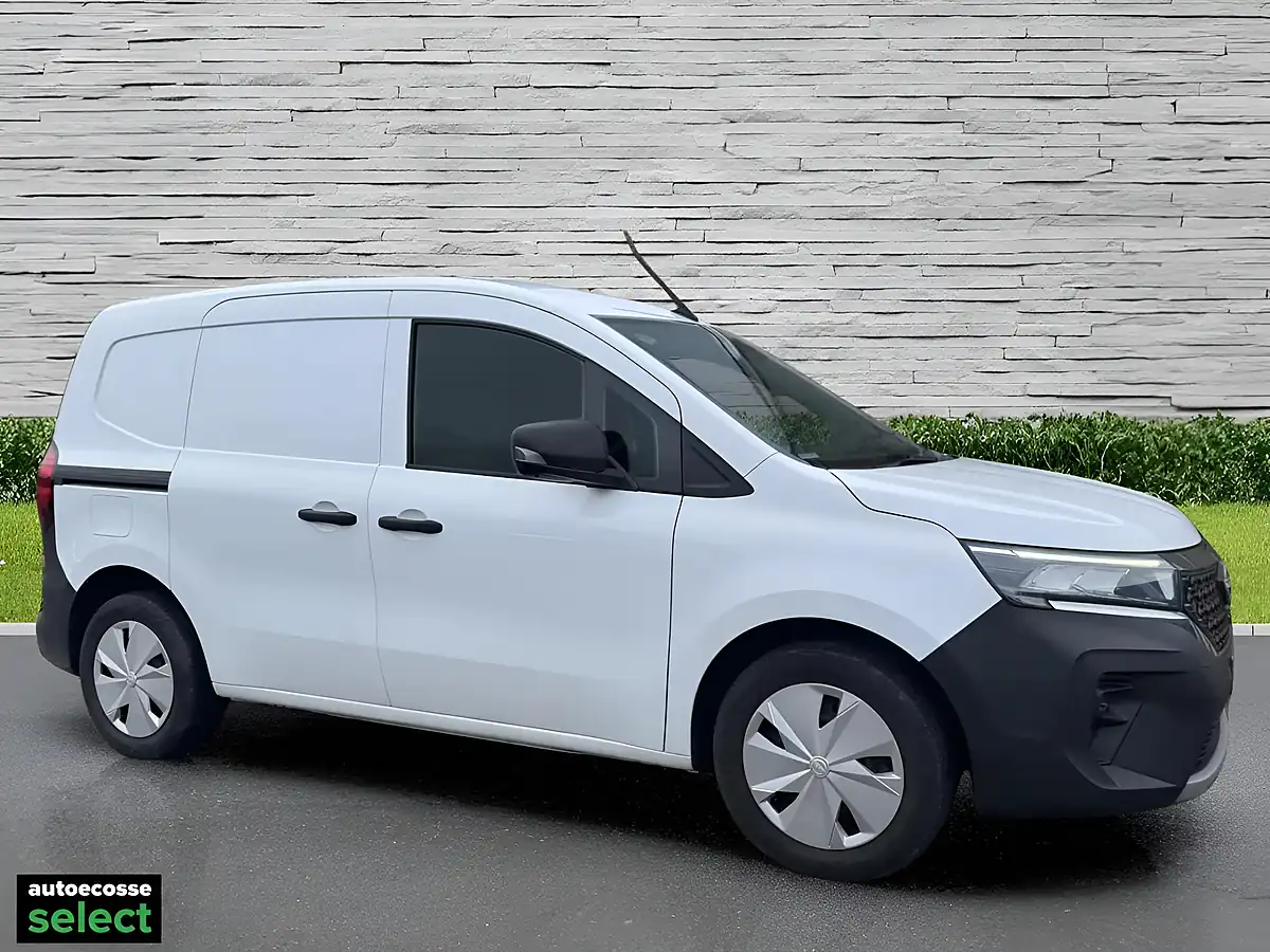 Used 2023 Nissan Townstar Acenta White - Interior and Exterior details 2