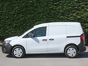 Used 2023 Nissan Townstar Acenta White - Interior and Exterior details 11