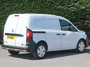 Used 2023 Nissan Townstar Acenta White - Interior and Exterior details 8