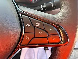 Used 2023 Nissan Townstar Acenta White - Interior and Exterior details 12