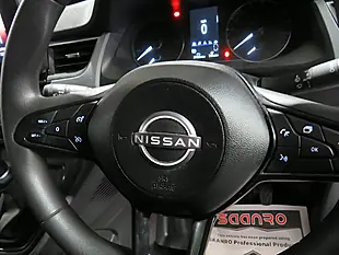 Used 2023 Nissan Townstar Tekna L1 White - Interior and Exterior details 11