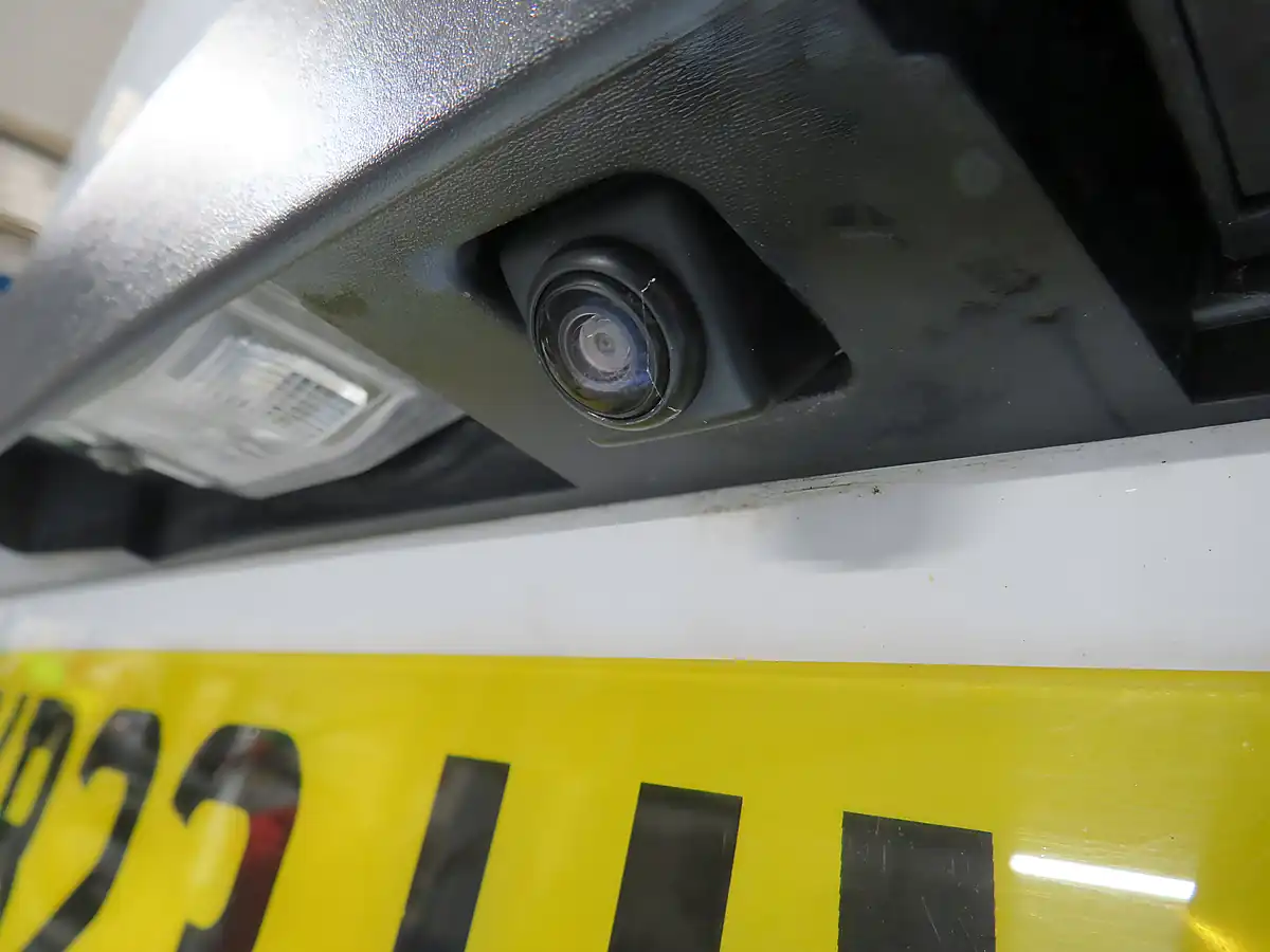 Used 2023 Nissan Townstar Tekna L1 White - Interior and Exterior details 6
