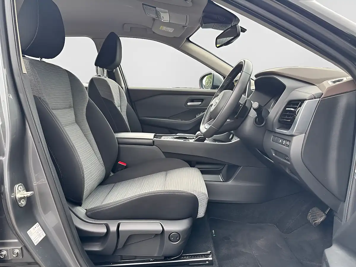 Used 2023 Nissan X-Trail Acenta Premium Grey - Interior and Exterior details 14