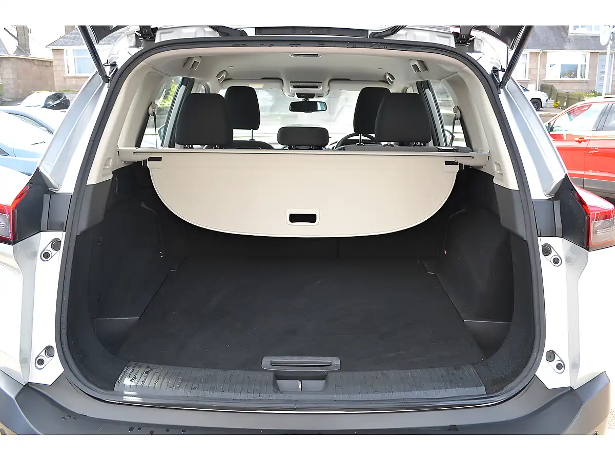 Used 2023 Nissan X-Trail Acenta Premium Silver - Interior and Exterior details 14