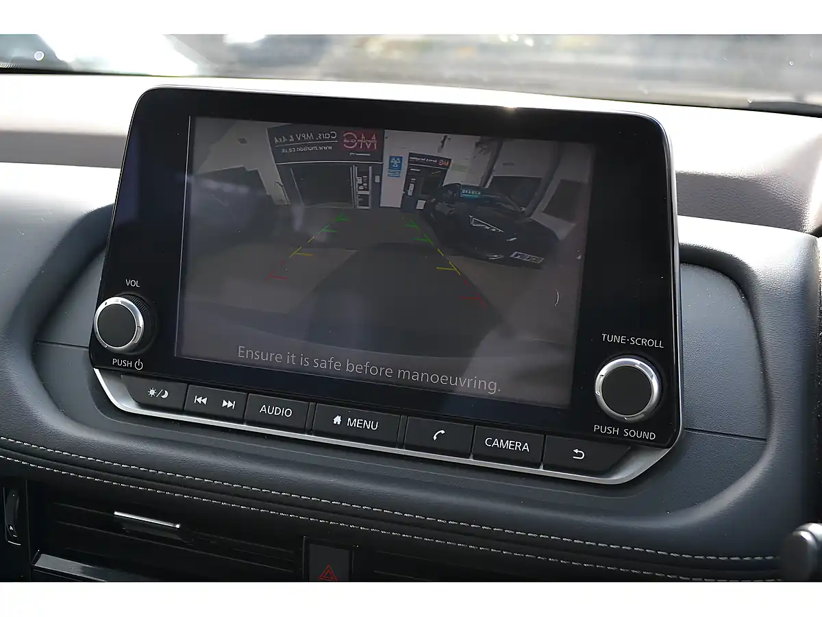 Used 2023 Nissan X-Trail Acenta Premium Silver - Interior and Exterior details 4