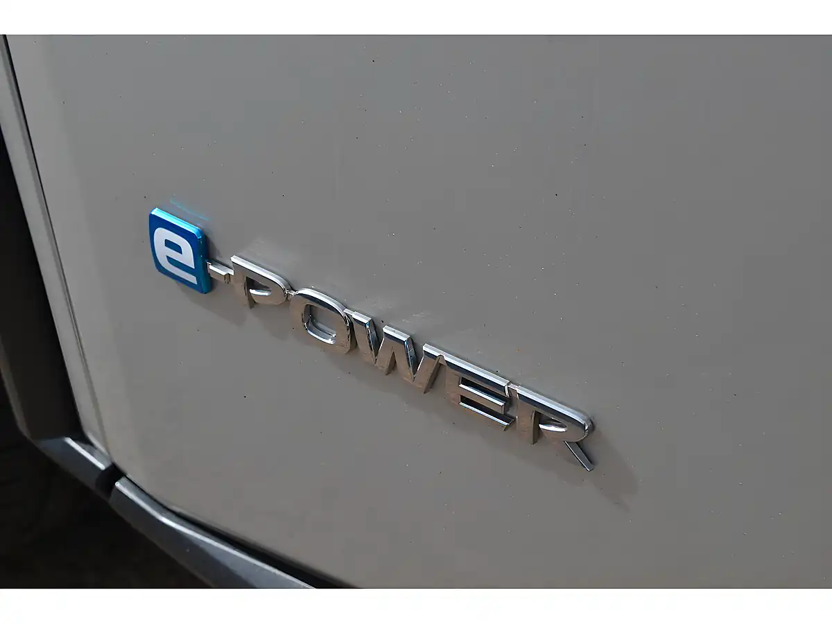Used 2023 Nissan X-Trail Acenta Premium Silver - Interior and Exterior details 9