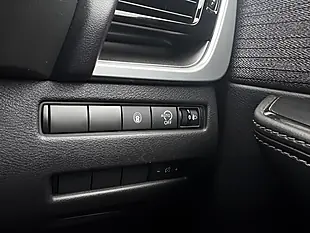 Used 2023 Nissan X-Trail Acenta Premium White - Interior and Exterior details 11