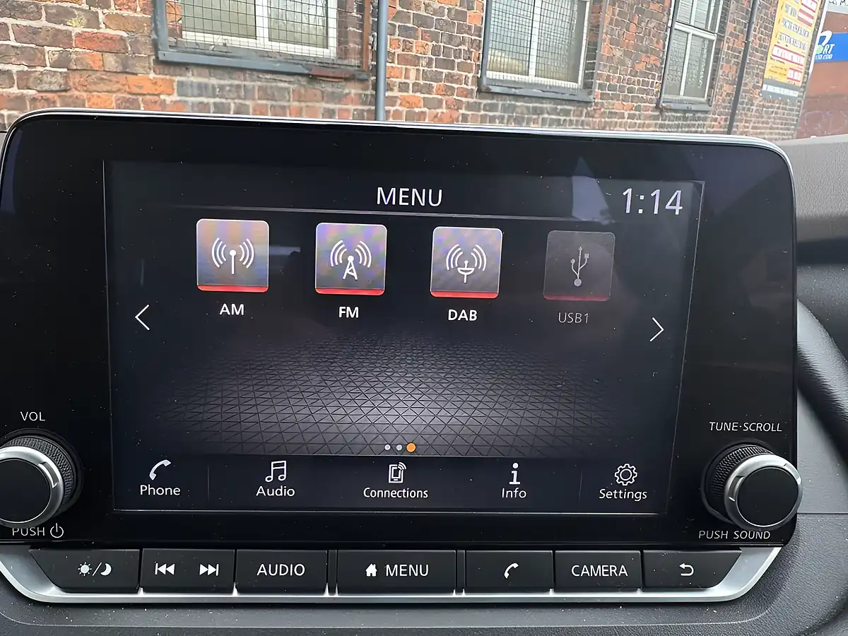 Used 2023 Nissan X-Trail Acenta Premium White - Interior and Exterior details 14
