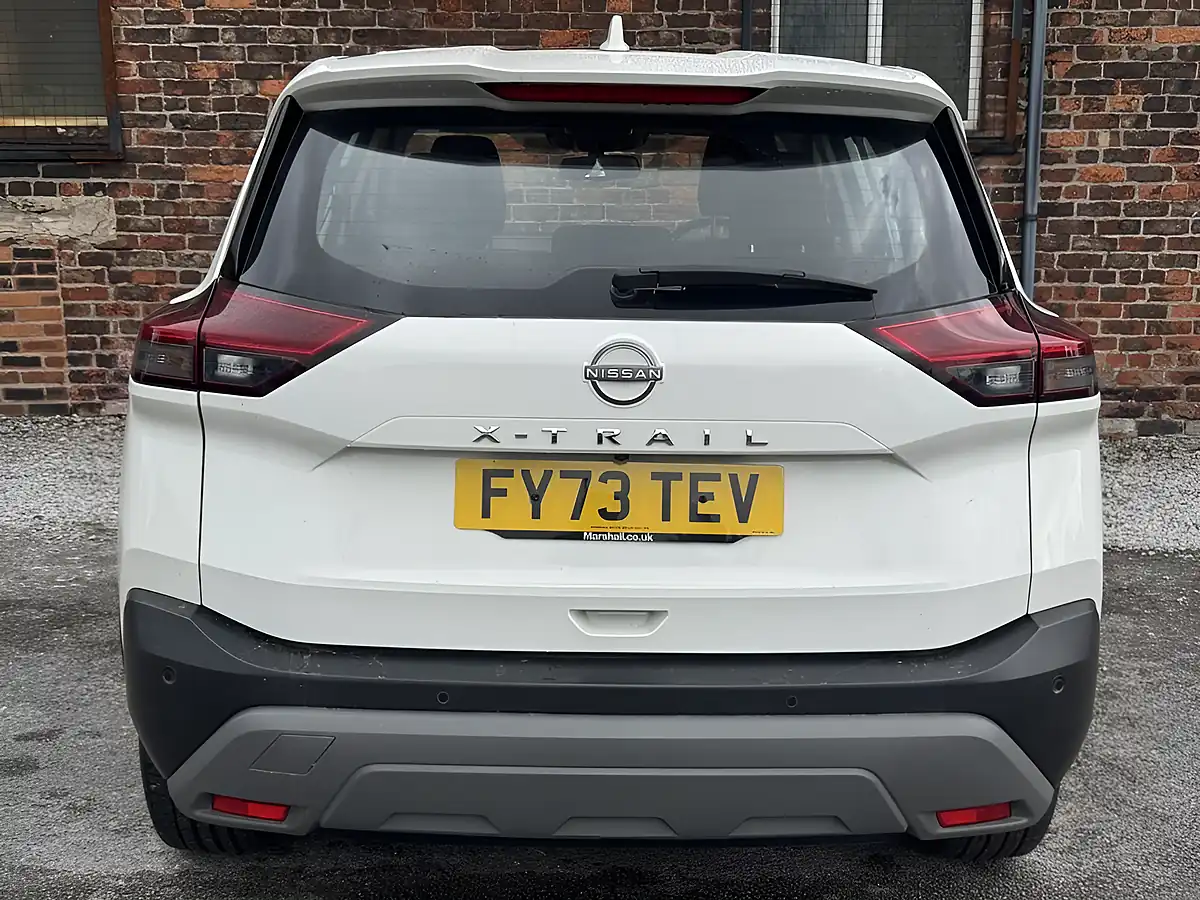 Used 2023 Nissan X-Trail Acenta Premium White - Interior and Exterior details 4