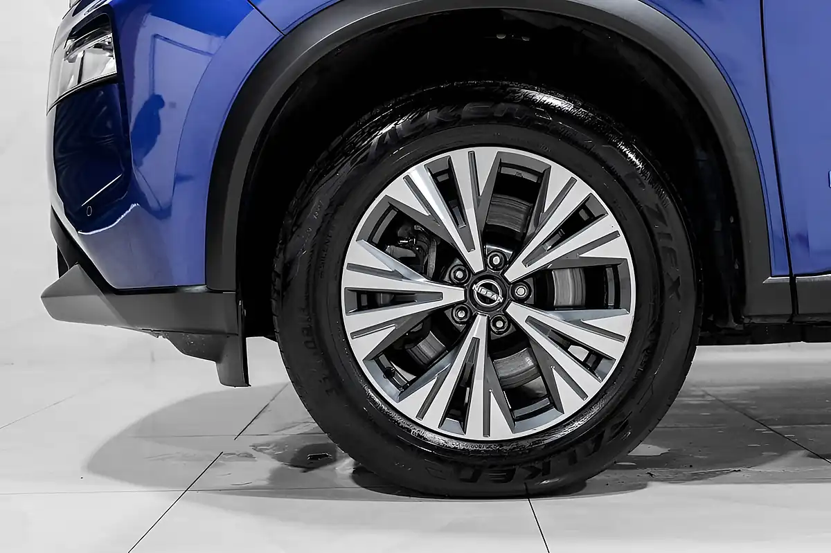 Used 2023 Nissan X-Trail N-Connecta Blue - Interior and Exterior details 10