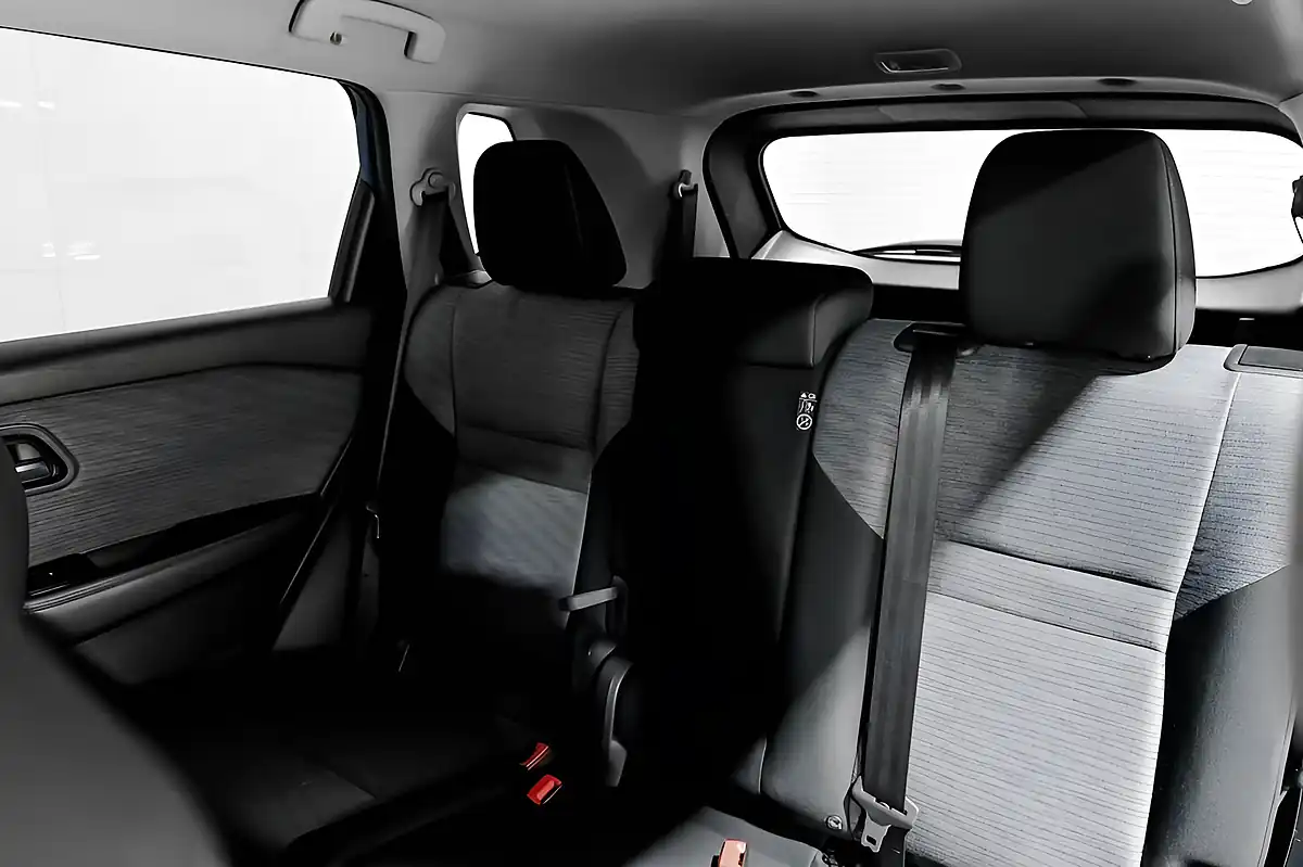 Used 2023 Nissan X-Trail N-Connecta Blue - Interior and Exterior details 15