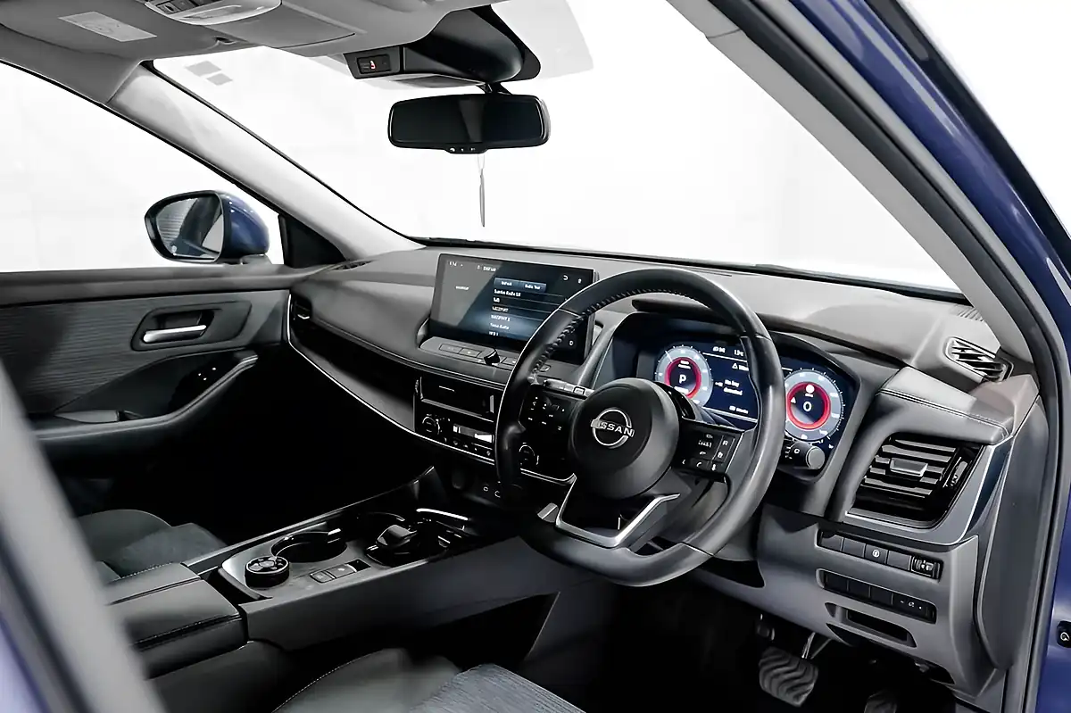 Used 2023 Nissan X-Trail N-Connecta Blue - Interior and Exterior details 20