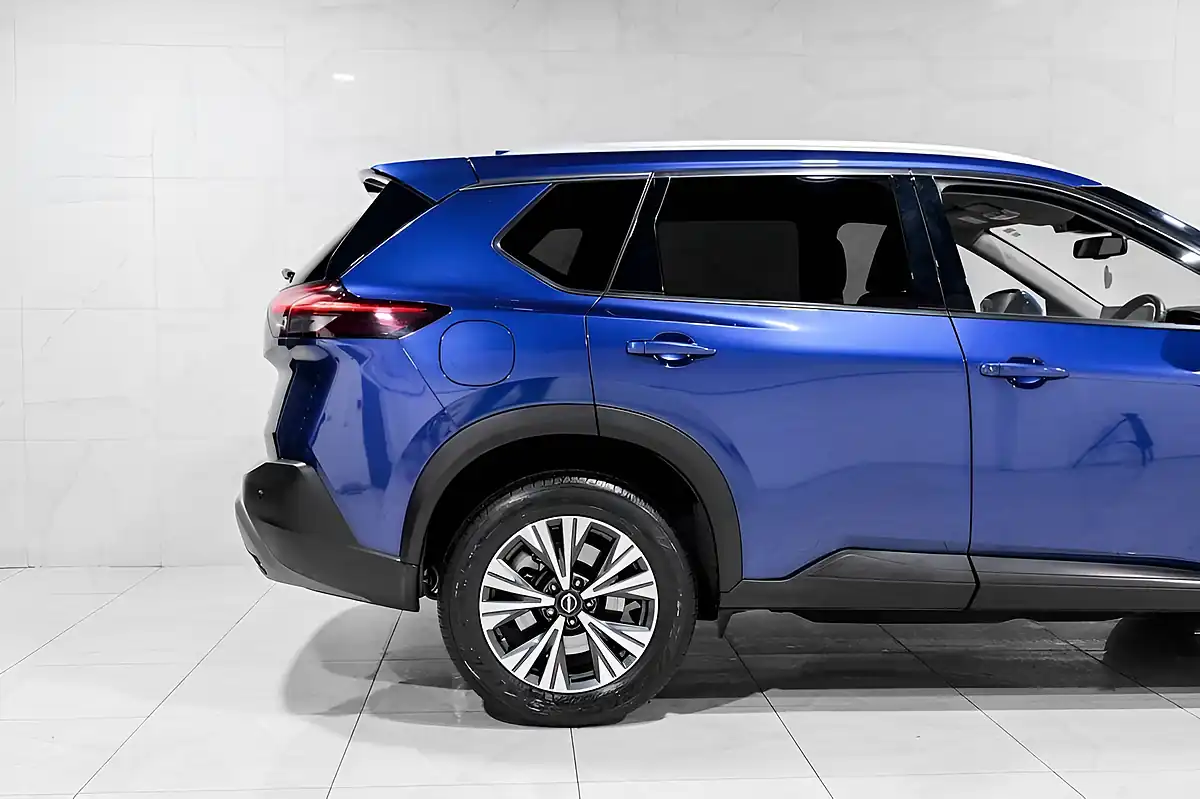 Used 2023 Nissan X-Trail N-Connecta Blue - Interior and Exterior details 5