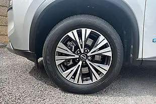 Used 2023 Nissan X-Trail N-Connecta Silver - Interior and Exterior details 13