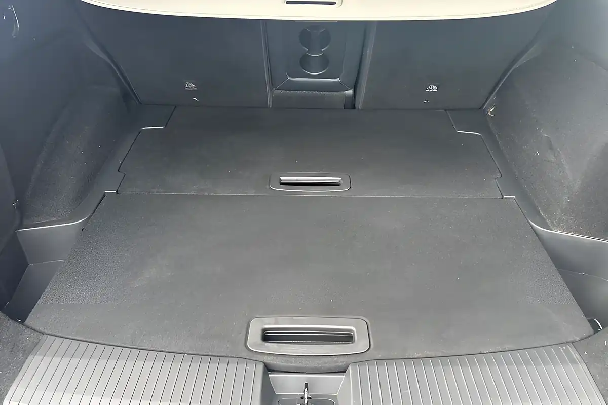 Used 2023 Nissan X-Trail Tekna Gun Metal - Interior and Exterior details 18