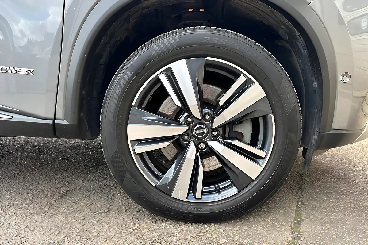 Used 2023 Nissan X-Trail Tekna Gun Metal - Interior and Exterior details 9