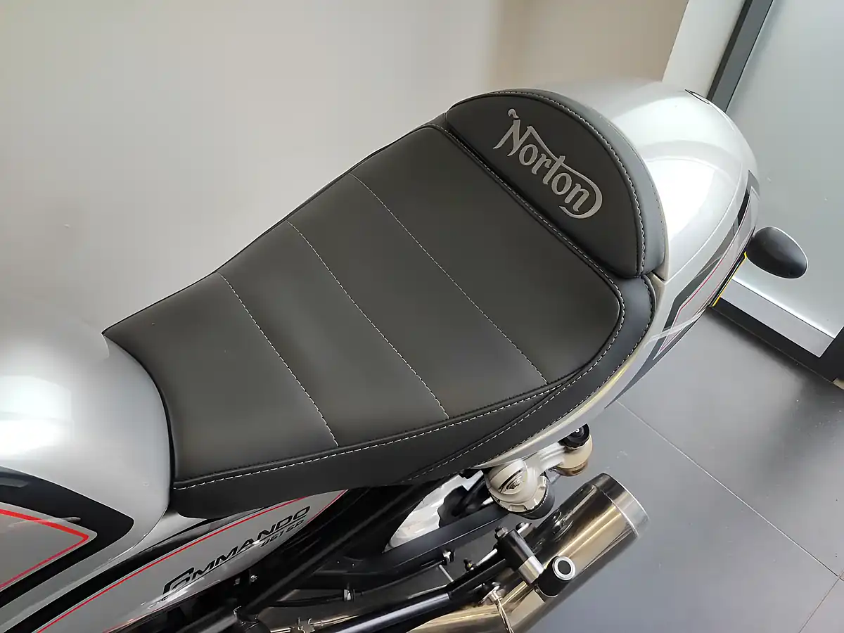 Used 2023 Norton Commando 961 Sp Silver - Interior and Exterior details 11