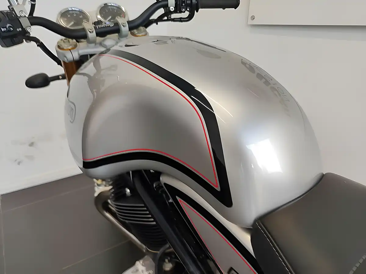 Used 2023 Norton Commando 961 Sp Silver - Interior and Exterior details 17