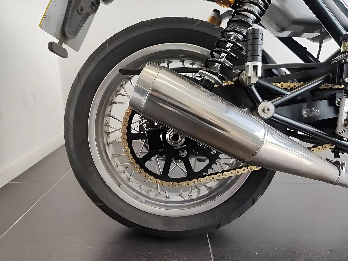 Used 2023 Norton Commando 961 Sp Silver - Interior and Exterior details 5