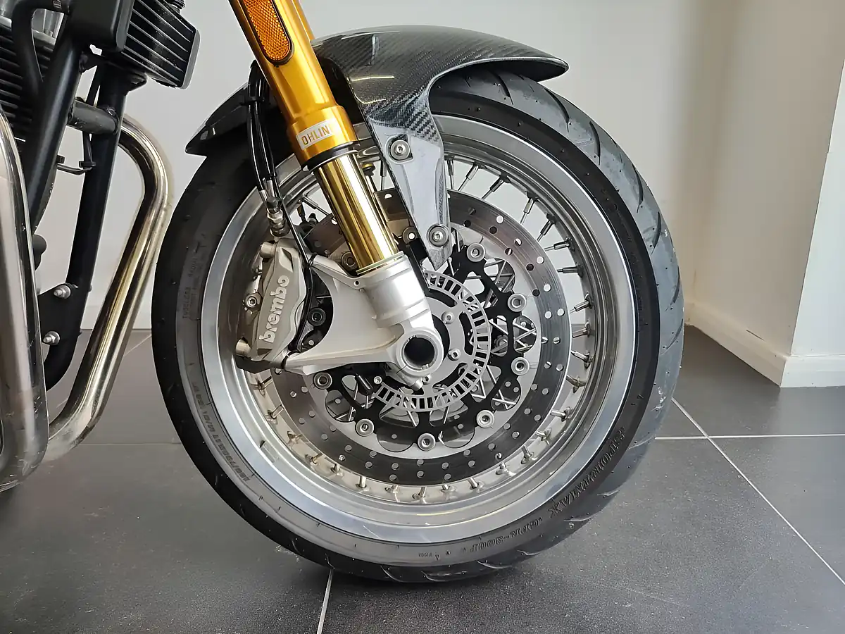 Used 2023 Norton Commando 961 Sp Silver - Interior and Exterior details 7