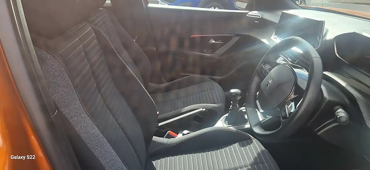 Used 2023 Peugeot 2008 Active Premium Orange - Interior and Exterior details 10