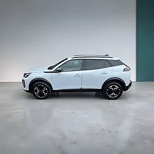 Used 2023 Peugeot 2008 Allure Edition Alpine White - Interior and Exterior details 6