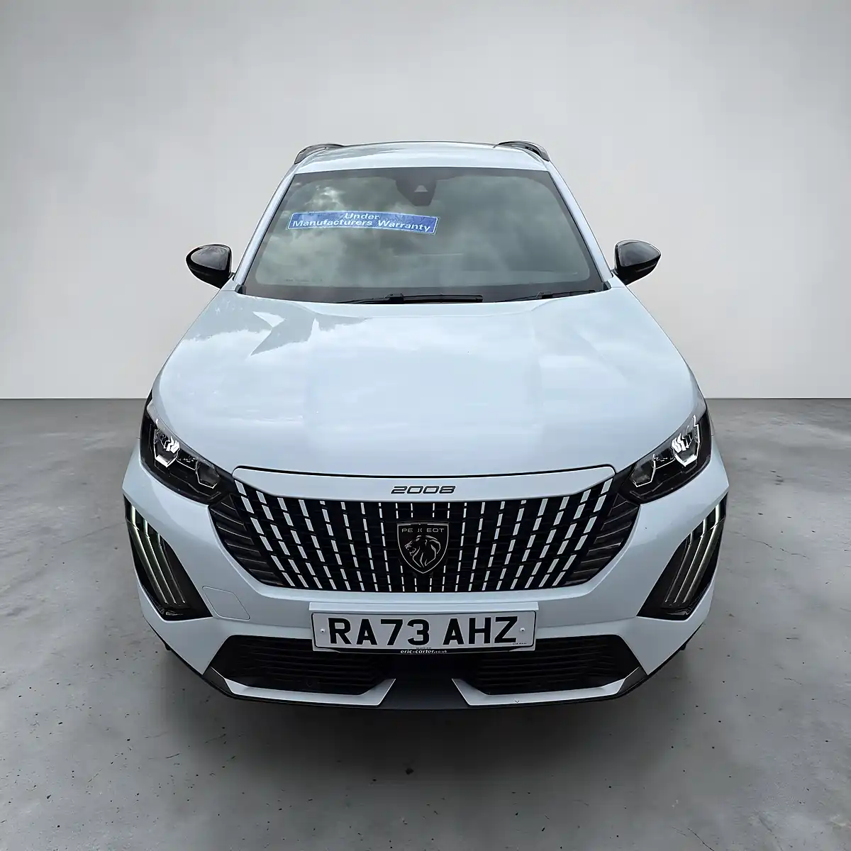 Used 2023 Peugeot 2008 Allure Edition Alpine White - Interior and Exterior details 8