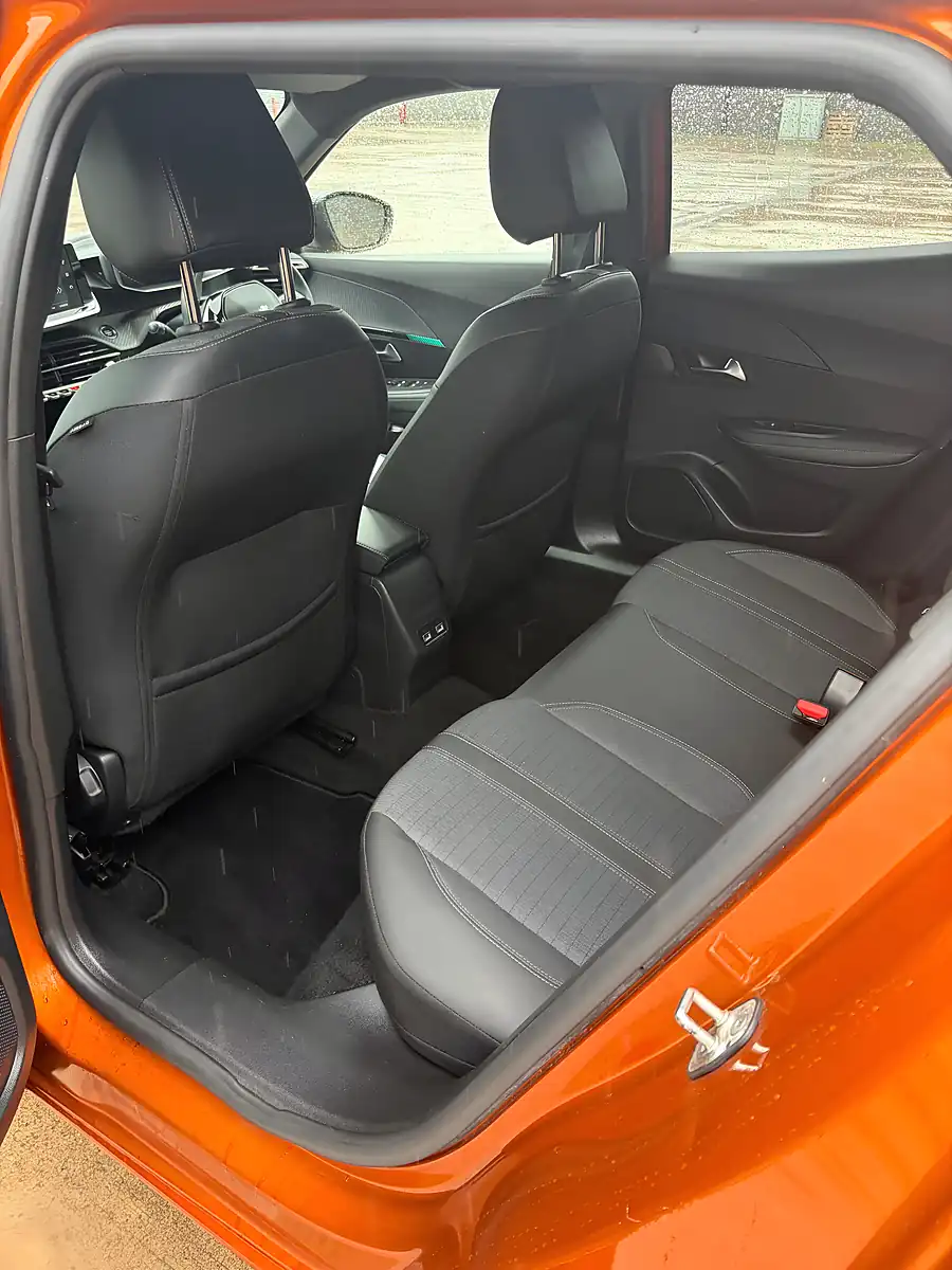 Used 2023 Peugeot 2008 Allure Premium Orange - Interior and Exterior details 10
