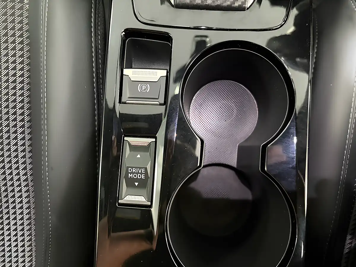 Used 2023 Peugeot 2008 GT Black - Interior and Exterior details 19