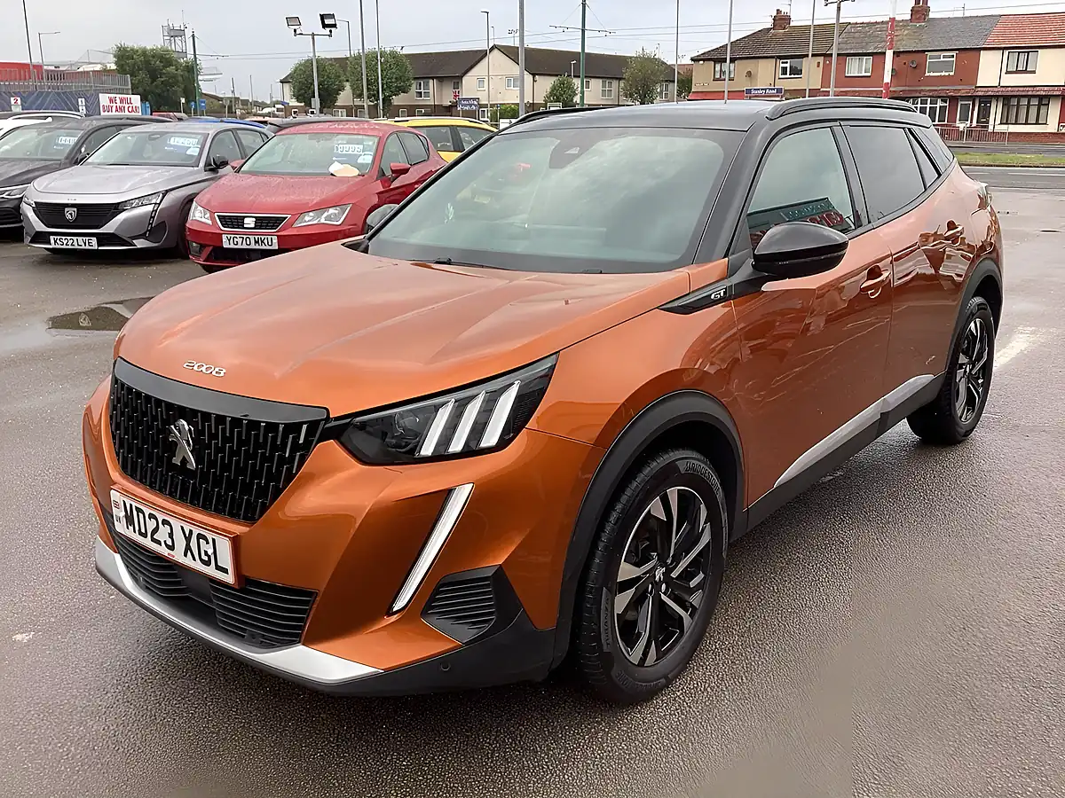 Used 2023 Peugeot 2008 GT Orange Fusion - Interior and Exterior details 5