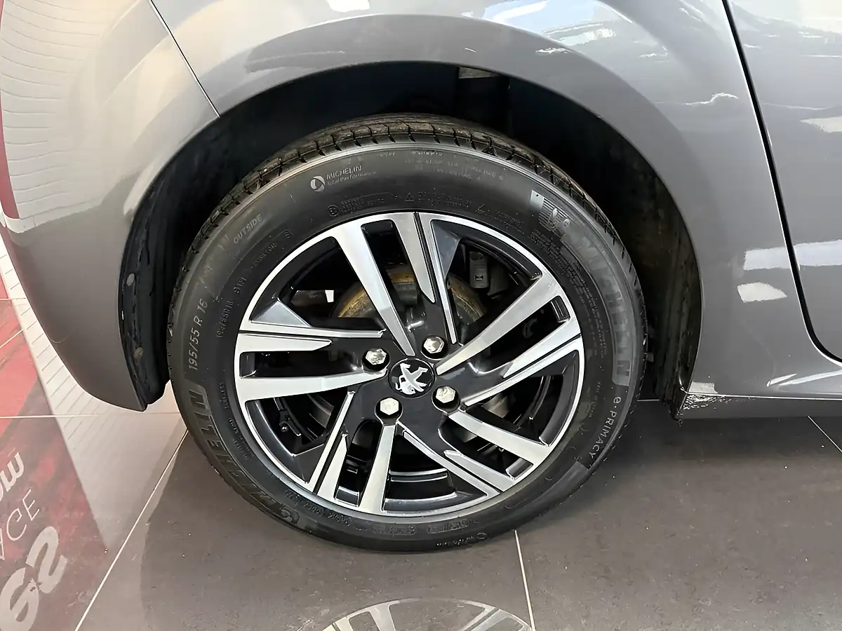 Used 2023 Peugeot 208 Active Premium + Grey - Interior and Exterior details 3