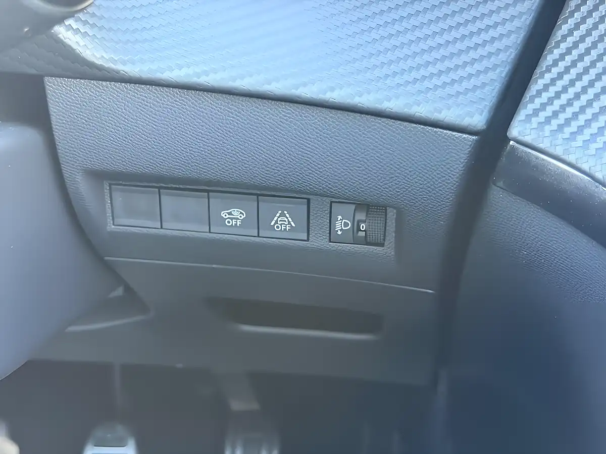 Used 2023 Peugeot 208 Allure Premium + Blue - Interior and Exterior details 13