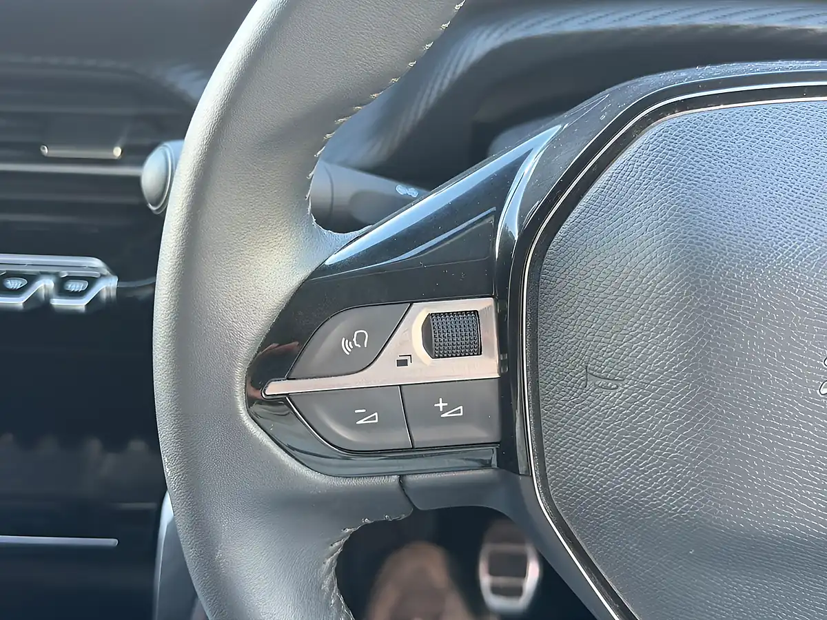 Used 2023 Peugeot 208 Allure Premium + Blue - Interior and Exterior details 14
